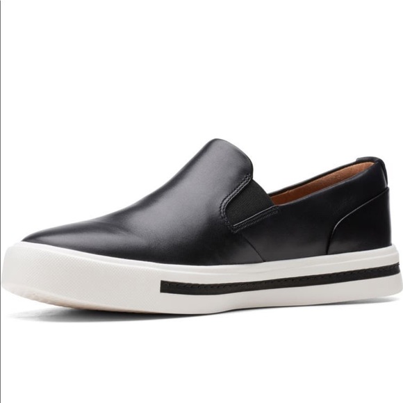 WORN ONCE + in box • Clarks Un Maui Stride Slip On Sneaker in Genuine Leather - Picture 1 of 14
